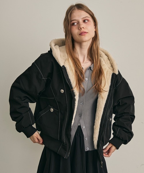 Clum(クルム)の「ファーフードフライトジャケット(ミリタリージャケット・レディース・カーキ/ブラック・LARGE/MEDIUM/SMALL)」の7枚目の写真