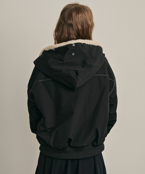 Clum(クルム)の「ファーフードフライトジャケット(ミリタリージャケット・レディース・カーキ/ブラック・LARGE/MEDIUM/SMALL)」の11枚目の写真