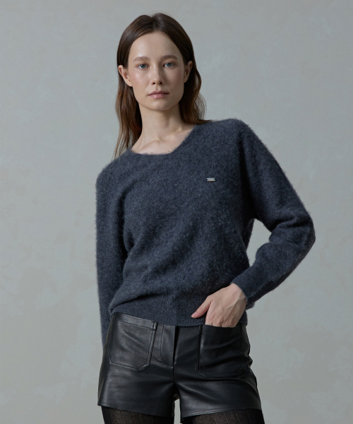セール】Noelle Wholegarment Cashmere Wool V-Neck Knit_CHARCOAL 