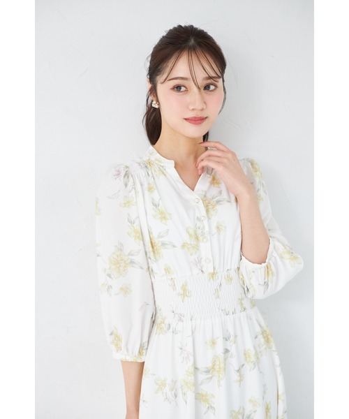 tocco closet(トッコ クローゼット)の「ウエストシャーリングスキッパーフラワープリントワンピース(ワンピース・レディース・ピンク/ライトイエロー・M)」の7枚目の写真