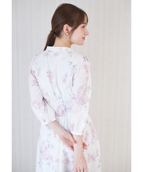 tocco closet(トッコ クローゼット)の「ウエストシャーリングスキッパーフラワープリントワンピース(ワンピース・レディース・ピンク/ライトイエロー・M)」の15枚目の写真