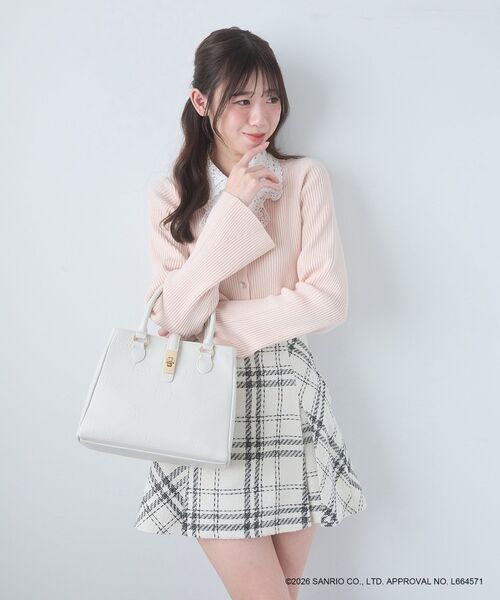 MAJESTIC LEGON（マジェスティックレゴン）の「ハローキティ クラシカルバッグ（ショルダーバッグ・レディース・アイボリー/ブラック・FREE）」の6枚目の写真