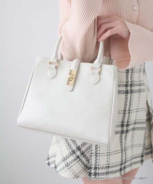MAJESTIC LEGON（マジェスティックレゴン）の「ハローキティ クラシカルバッグ（ショルダーバッグ・レディース・アイボリー/ブラック・FREE）」の7枚目の写真
