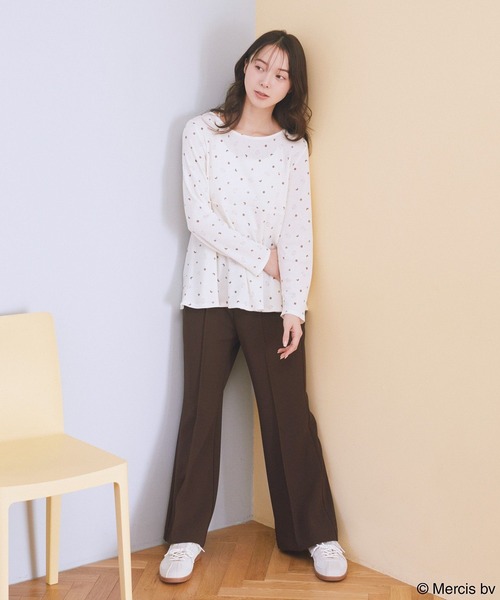 earth music&ecology(アースミュージックアンドエコロジー)の「miffy /earth おやすみアートT(Tシャツ/カットソー・レディース・ベージュ/ブルー・FREE)」の6枚目の写真
