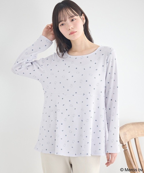 earth music&ecology(アースミュージックアンドエコロジー)の「miffy /earth おやすみアートT(Tシャツ/カットソー・レディース・ベージュ/ブルー・FREE)」の8枚目の写真