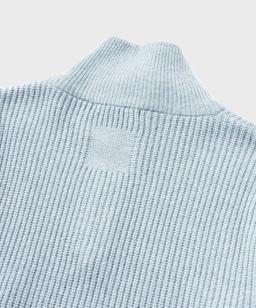 NONBLANK(ノンブランク)の「ルーズフィットハーフジップカラー ニット_ISLANDER BLUE(ニット/セーター・メンズ・その他・M/L/XL)」の3枚目の写真