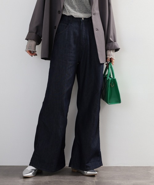 atONE(アットワン)の「ドレープワイドフレアパンツ(その他パンツ・レディース・ブルー/ワンウォッシュ/ネイビー・3L/LL/L/M/4L)」の1枚目の写真