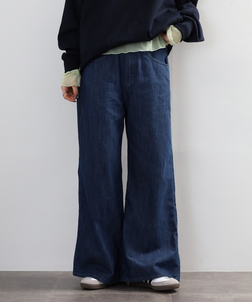 atONE(アットワン)の「ドレープワイドフレアパンツ(その他パンツ・レディース・ブルー/ワンウォッシュ/ネイビー・3L/LL/L/M/4L)」の18枚目の写真