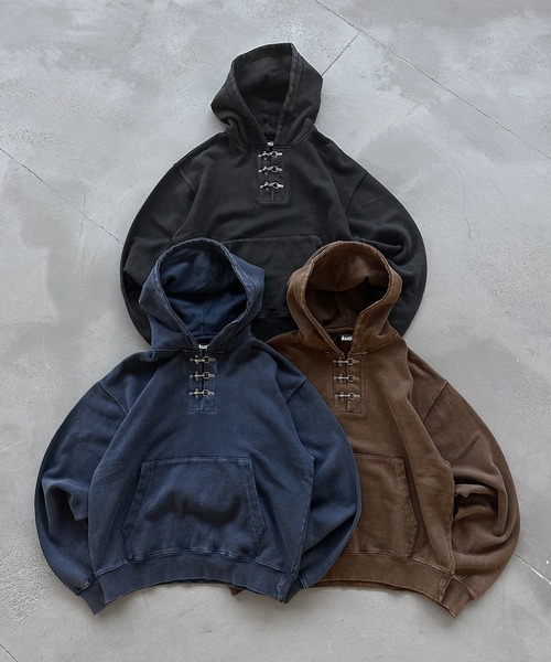 kutir（クティール）の「FIREMAN HENLEY NECK PULLOVER HOODIE／ファイヤーマンヘンリーネックプルオーバーパーカー（パーカー・メンズ・ブラウン/ブラック/ネイビー・LARGE/MEDIUM）」の8枚目の写真