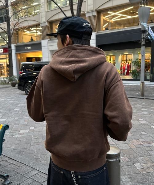 kutir（クティール）の「FIREMAN HENLEY NECK PULLOVER HOODIE／ファイヤーマンヘンリーネックプルオーバーパーカー（パーカー・メンズ・ブラウン/ブラック/ネイビー・LARGE/MEDIUM）」の13枚目の写真