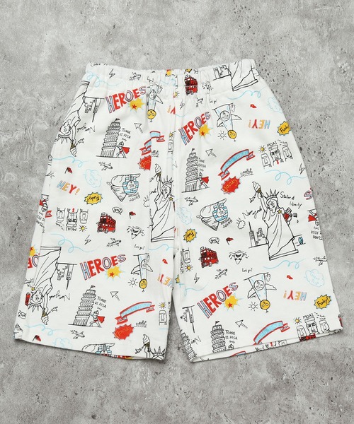DILASH（ディラッシュ）の「【綿100%/総柄】世界を旅する！手書き風イラスト総柄 アソートハーフパンツ（その他パンツ・キッズ・グレー/オフホワイト・100/120/110/90/130/80）」の2枚目の写真