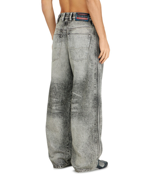 DIESEL(ディーゼル)の「メンズ デニムパンツ 1997 D-ENIM-M-S2 L.32(デニムパンツ・メンズ・ブラック系その他・28inch/30inch/26inch/32inch/24inch)」の10枚目の写真