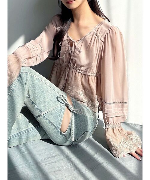 RESEXXY（リゼクシー）の「エンブロイダリーレースブラウス（シャツ/ブラウス・レディース・ブラック/ホワイト/ピンク・FREE）」の3枚目の写真