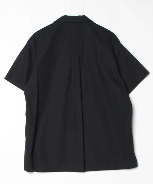 WHITE MOUNTAINEERING（ホワイトマウンテニアリング）の「White Mountaineering BROAD OPEN COLLAR SHIRT (WR2671103)（シャツ/ブラウス・メンズ・ブラック・2/1）」の2枚目の写真