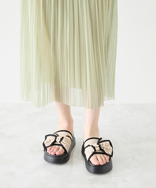 coca(ANDEX shoes product)(コカ)の「厚底 パールリボン ニットサンダル(サンダル・レディース・ベージュ/ブラック・SMALL/MEDIUM/LARGE)」の4枚目の写真