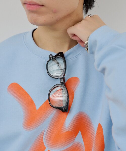 WHIMSIC(ウィムジック)の「【UNISEX/調光レンズ】ウェリントングラス フォトクロミックレンズ(サングラス・レディース・グレー/ブラック・ONE SIZE)」の8枚目の写真