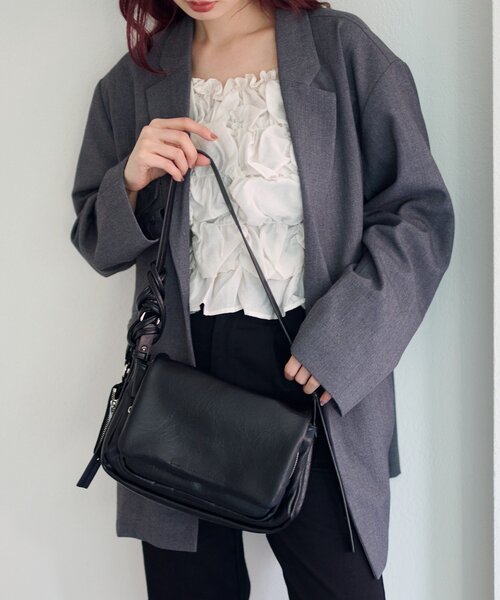 Kastane(カスタネ)の「スタッズポーチ&ワンショルバッグ(ショルダーバッグ・レディース・ブラウン/ブラック/ミント・FREE)」の6枚目の写真