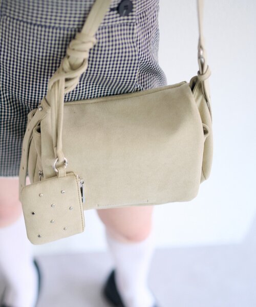 Kastane(カスタネ)の「スタッズポーチ&ワンショルバッグ(ショルダーバッグ・レディース・ブラウン/ブラック/ミント・FREE)」の9枚目の写真