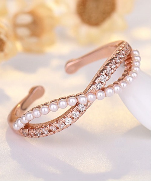 ALWAYS GOOD TIME（オルウェイズグッドタイム）の「ツイストパール＆ジルコンデザインオープンリング（リング・レディース・ゴールド/シルバー/ピンクゴールド・FREE）」の3枚目の写真