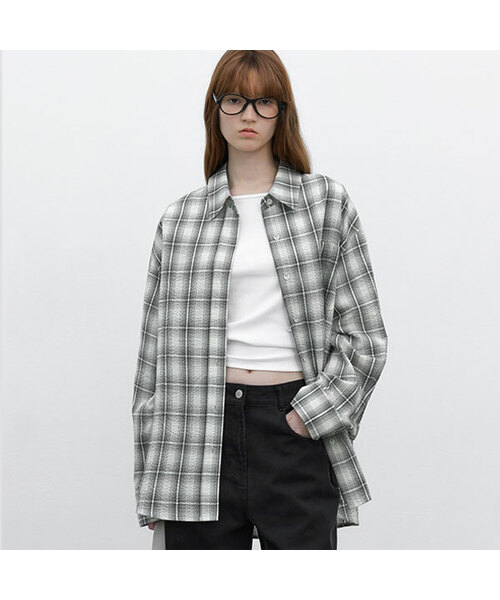 ATELIER NAIN(アトリエナイン)の「EMBO PLAID CHECK OVERSIZED SHIRT (BL-4385)(シャツ/ブラウス・レディース・ホワイト・FREE)」の1枚目の写真