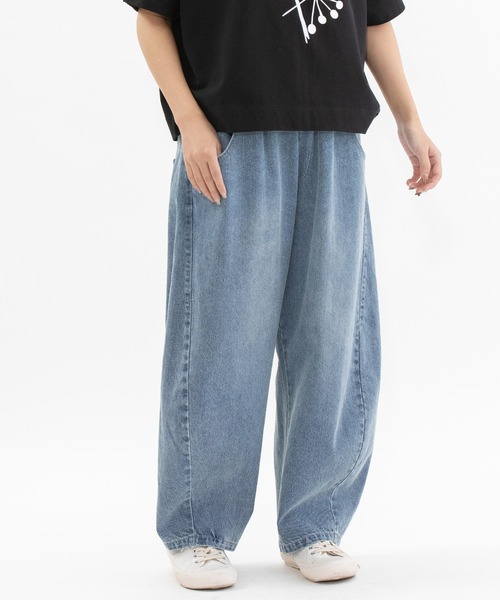 nop de nod(ノップドゥノッド)の「<サイズ展開あり>Pommeカーブデニムパンツ(デニムパンツ・レディース・ブラック/ブルー系その他/インディゴブルー/ピンク・3/2)」の5枚目の写真