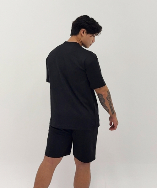 BARBELLWORKS(バーベルワークス)の「2026ロゴオーバーサイズ(Tシャツ/カットソー・メンズ・ホワイト/ブラック・LARGE/X-LARGE)」の4枚目の写真