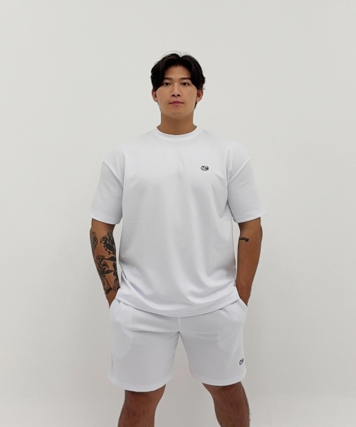 BARBELLWORKS(バーベルワークス)の「2026ロゴオーバーサイズ(Tシャツ/カットソー・メンズ・ホワイト/ブラック・LARGE/X-LARGE)」の6枚目の写真
