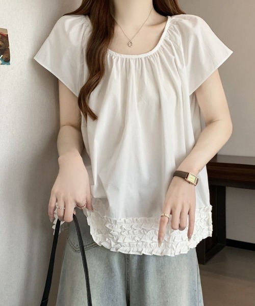 SallyLunn(サリーラン)の「ギャザーネックフレンチスリーブブラウス(シャツ/ブラウス・レディース・ホワイト/ブラック・LARGE/MEDIUM)」の12枚目の写真