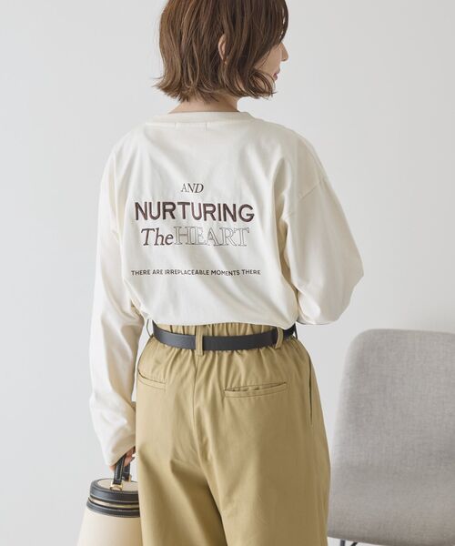 AMERICAN HOLIC(アメリカンホリック)の「NURTURING 刺繍ロゴロンT(Tシャツ/カットソー・レディース・アイボリー/チャコールグレー/オフホワイト・M/L)」の19枚目の写真