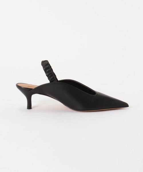 HENRI EN VARGO（ヘンリエンヴァーゴ）の「HENRI EN VARGO/ヘンリエンバーゴ Shirley バックストラップヒール（パンプス・レディース・ブラック・36/37/38）」の4枚目の写真