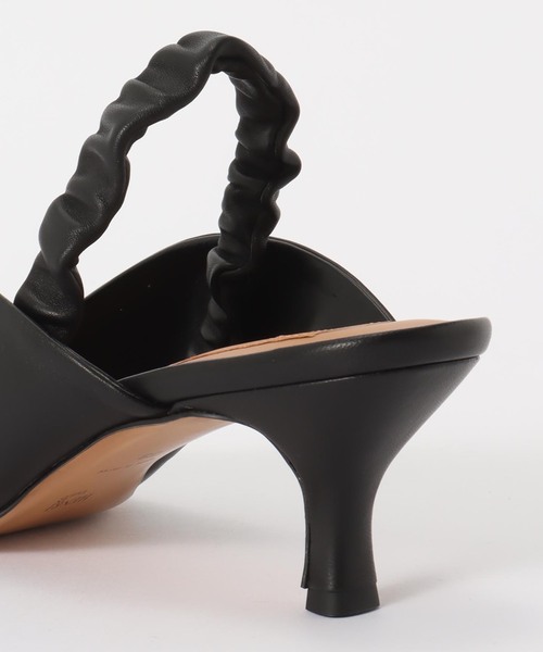 HENRI EN VARGO（ヘンリエンヴァーゴ）の「HENRI EN VARGO/ヘンリエンバーゴ Shirley バックストラップヒール（パンプス・レディース・ブラック・36/37/38）」の5枚目の写真