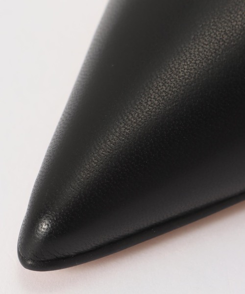 HENRI EN VARGO（ヘンリエンヴァーゴ）の「HENRI EN VARGO/ヘンリエンバーゴ Shirley バックストラップヒール（パンプス・レディース・ブラック・36/37/38）」の8枚目の写真