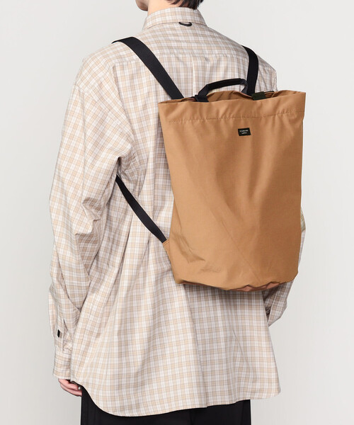 STANDARD SUPPLY(スタンダードサプライ)の「STANDARD SUPPLY | 2WAY バケットバッグ UNISEX(バックパック/リュック・レディース・モカ/ブラック・ONE)」の14枚目の写真