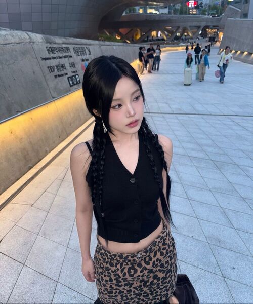 ERER(エルエル)の「Leopard Mini Skirt Brown(スカート・レディース・ブラウン・1/2)」の8枚目の写真