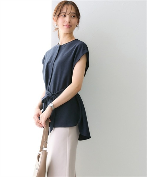 7days Life Styling(セブンデイズライフスタイリング)の「【接触冷感/UVカット】麻調合繊共布リボン付きフレンチスリーブブラウス(シャツ/ブラウス・レディース・ネイビー/ブラウン/ライトベージュ・S/3L/LL/L/M/5L/4L/6L)」の4枚目の写真