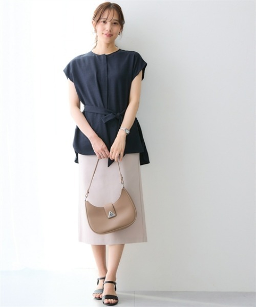 7days Life Styling(セブンデイズライフスタイリング)の「【接触冷感/UVカット】麻調合繊共布リボン付きフレンチスリーブブラウス(シャツ/ブラウス・レディース・ネイビー/ブラウン/ライトベージュ・S/3L/LL/L/M/5L/4L/6L)」の5枚目の写真