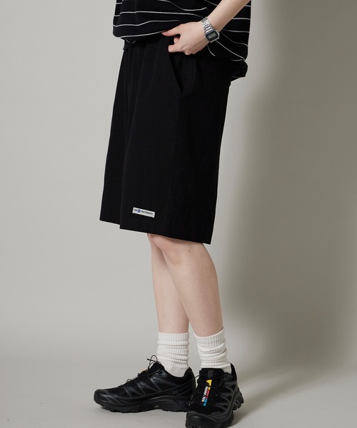 OK YESTERDAY(オッケーイエスタデイ)の「OK YESTERDAY / オーケー イエスタデイ ワイドイージーショーツ / WIDE EASY SHORTS 2026年 夏 夏服(その他パンツ・レディース・ネイビー/ブラック/カーキ/ブラック系その他/ブルー・M/L)」の1枚目の写真