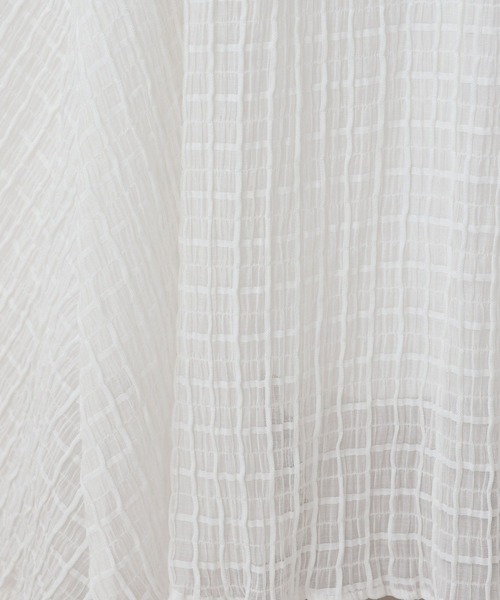 A part by（アパートバイ）の「【Sサイズ展開】シアーチェックフレアースカート（スカート・レディース・オフホワイト/ブラック/ネイビー・MEDIUM/SMALL）」の10枚目の写真