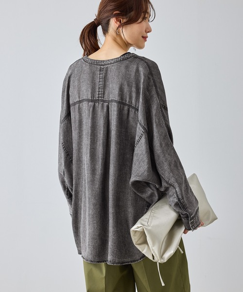 ROPE' PICNIC（ロペピクニック）の「【emur/エミュール】パウダーシルクデニムドルマンブラウス/セットアップ（シャツ/ブラウス・レディース・サックスブルー/スミクロ/ネイビー・FREE）」の8枚目の写真