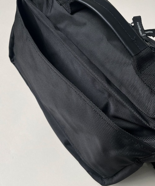 CALIFORNIA OUTFITTERS(カリフォルニア アウトフィッターズ)の「3C15 ビジネスショルダーバッグ キャリーオン対応モデル(ビジネスバッグ・メンズ・ブラック・ONESIZE)」の4枚目の写真