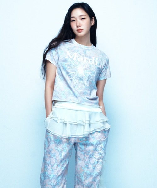 Mardi Mercredi(マルディメクルディ)の「SLIM TSHIRT FLEUR FLOWERMARDI / スリム Tシャツ フルール フラワーマルディ(Tシャツ/カットソー・レディース・ピンクベージュ/ブルーグレー・FREE)」の4枚目の写真