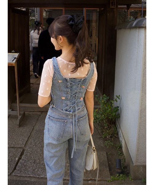 LILY BROWN（リリーブラウン）の「【USAGIONLINE・ZOZOTOWN限定】[L.B CANDY STOCK]バリエーションビジューデニムビスチェ（その他トップス・レディース・ブルー/ライトブルー・F）」の10枚目の写真