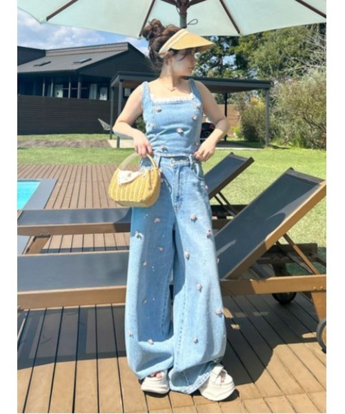 LILY BROWN（リリーブラウン）の「【USAGIONLINE・ZOZOTOWN限定】[L.B CANDY STOCK]バリエーションビジューデニムビスチェ（その他トップス・レディース・ブルー/ライトブルー・F）」の20枚目の写真