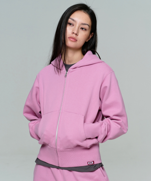 ERA(エラ)の「UNISEX ERA HEAVY HOODED ZIP-UP - RED BEAN(パーカー・レディース・レッド・MEDIUM/LARGE/SMALL)」の1枚目の写真
