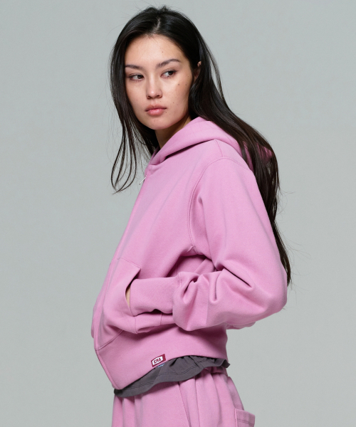 ERA(エラ)の「UNISEX ERA HEAVY HOODED ZIP-UP - RED BEAN(パーカー・レディース・レッド・MEDIUM/LARGE/SMALL)」の3枚目の写真