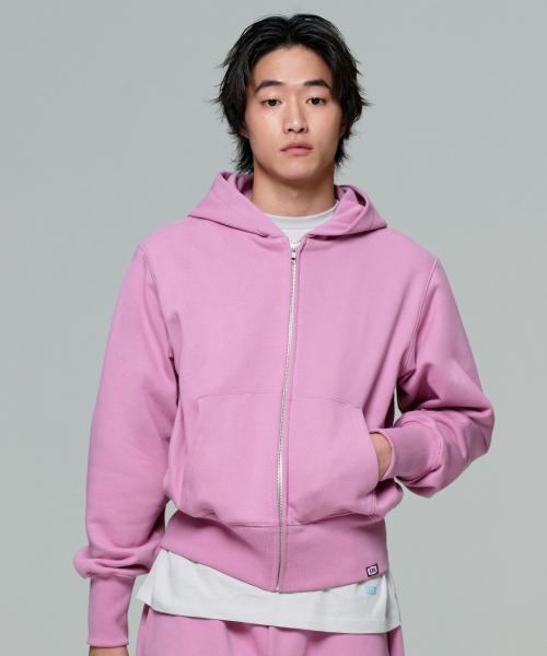 ERA(エラ)の「UNISEX ERA HEAVY HOODED ZIP-UP - RED BEAN(パーカー・レディース・レッド・MEDIUM/LARGE/SMALL)」の5枚目の写真