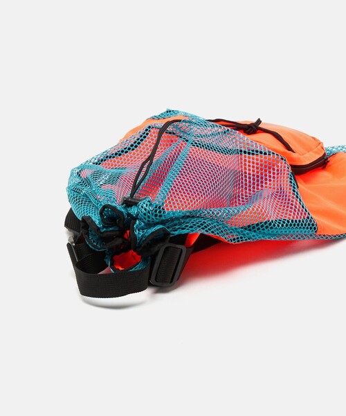 Speedo（スピード）の「＜SPEEDO＞ポケッタブル メッシュバッグ / リュック / キッズ（バックパック/リュック・キッズ・ターコイズブルー系/ブラック/コバルトブルー・FREE）」の22枚目の写真