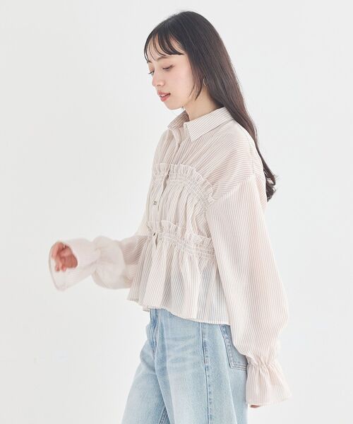 earth music&ecology（アースミュージックアンドエコロジー）の「シャーリングストライプシャツ（シャツ/ブラウス・レディース・ブルー系その他7/ベージュ系その他2/ホワイト系その他5・FREE）」の6枚目の写真