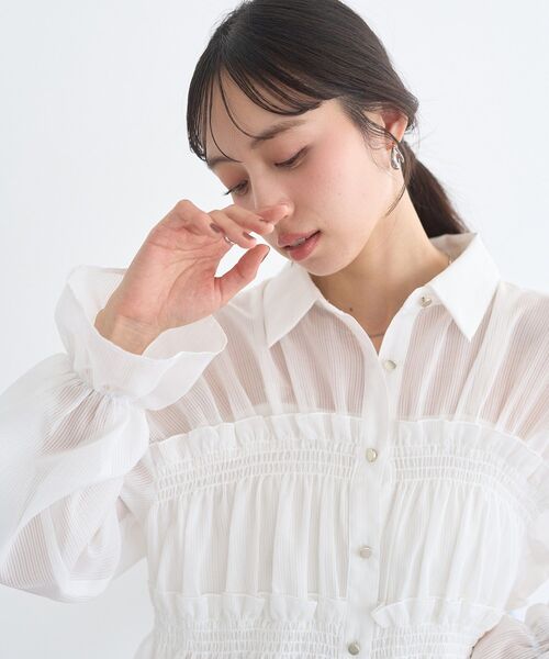 earth music&ecology(アースミュージックアンドエコロジー)の「シャーリングストライプシャツ(シャツ/ブラウス・レディース・ブルー系その他7/ベージュ系その他2/ホワイト系その他5・FREE)」の18枚目の写真