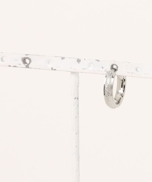 IRIEBEACH(アイリービーチ)の「Dome hoop pierce/【ハワイアンジュエリー】【サージカルステンレス】【金属アレルギー対応】【IRIEBEACH / アイリービーチ】つけっぱなしOK(ピアス(片耳用)・レディース・シルバー/ゴールド/ピンク・FREE)」の11枚目の写真